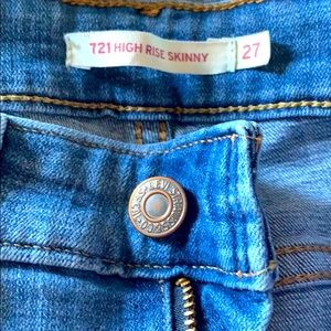 Levi’s 721 High Rise Skinny